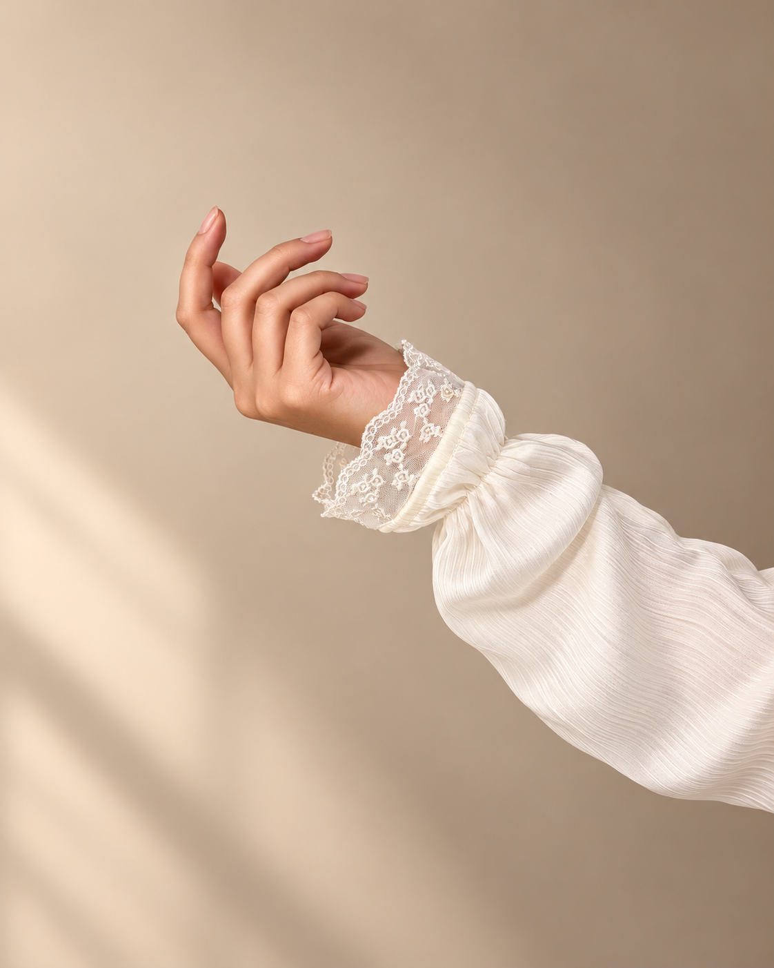 Noor Lace Balloon Sleeves - Ivory